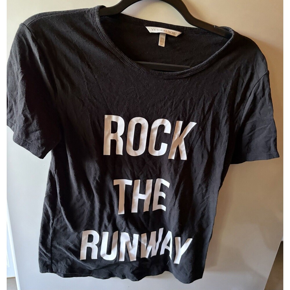 2016 Victoria's Secret Rock the Runway  Tee Size Small